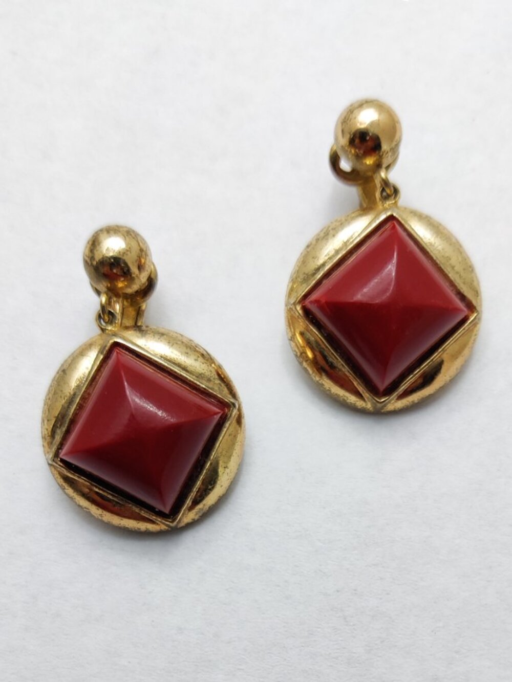 VTG Signed 50s Crown Trifari Gold Tone Red Thermoset Choker Earrings Bracelet - Picture 5 of 12